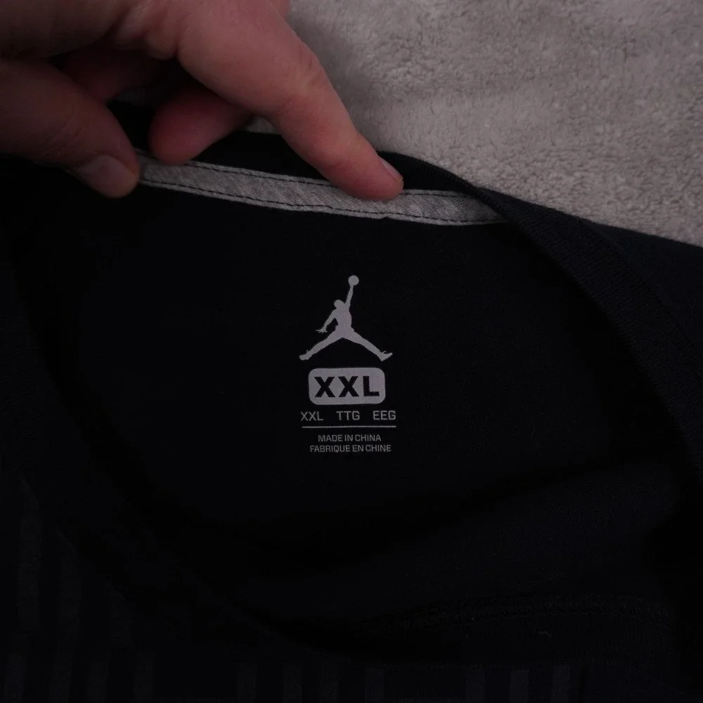 Jordan Pocket T Shirt Men's XXL Short Sleeve Black Grey Geometric Print Jumpman